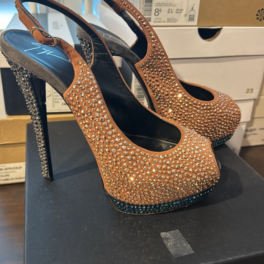 giuseppe zanotti rhinestone heel